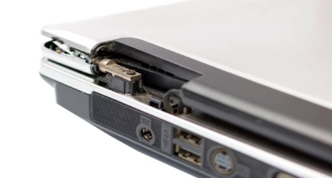 Ноутбуки с поломанным корпусом